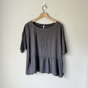 Gentle Fawn Women's Gray Laser Cut Oversize Top Size Small